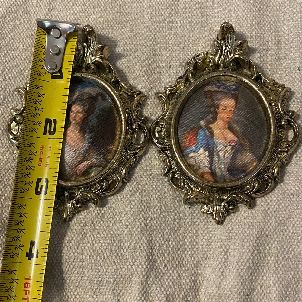 Vintage Mini Victorian Queen Marie Antoinette Metal Frame Silk Portrait Lot (2) - Picture 4 of 6